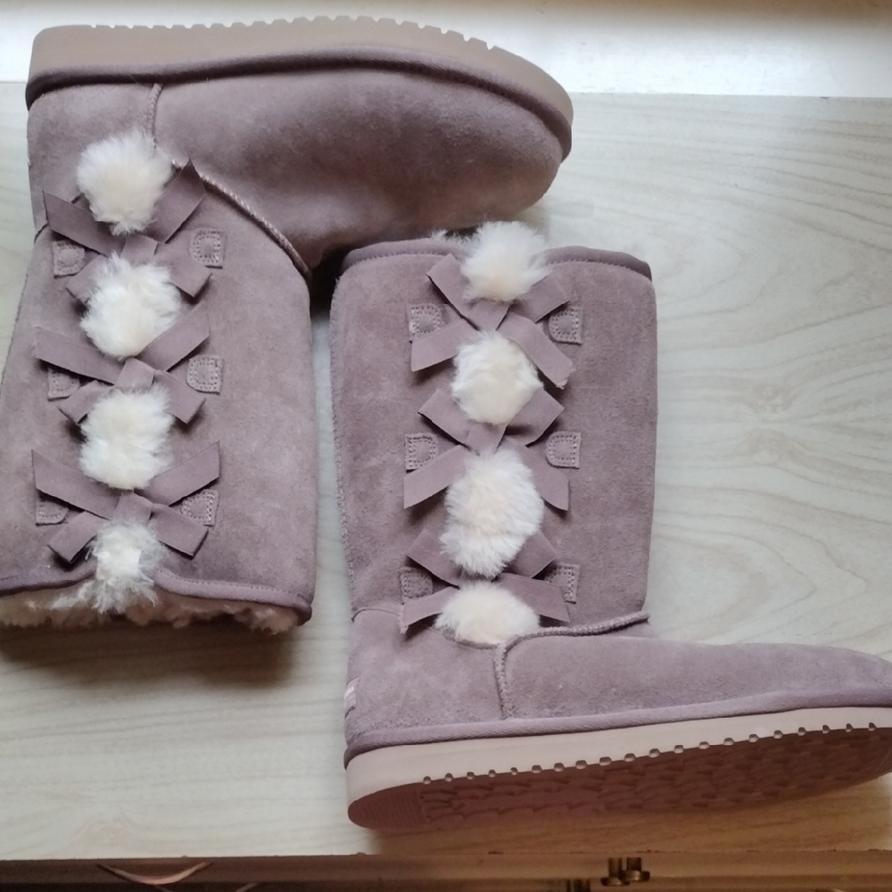 Koolaburra by UGG Victoria Tall Boots Size 8 NWOT